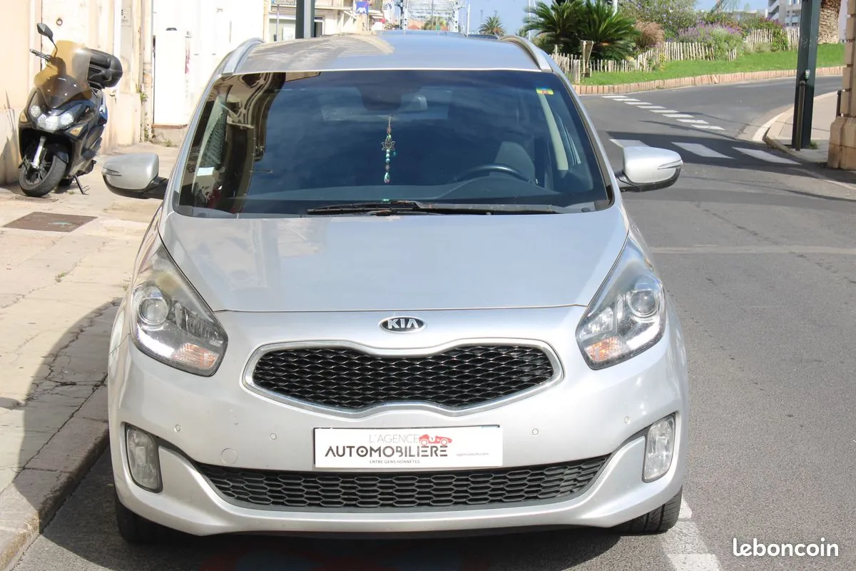 Kia Carens 2016 photo 2