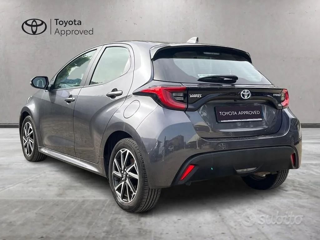 Toyota Yaris 2023 photo 3