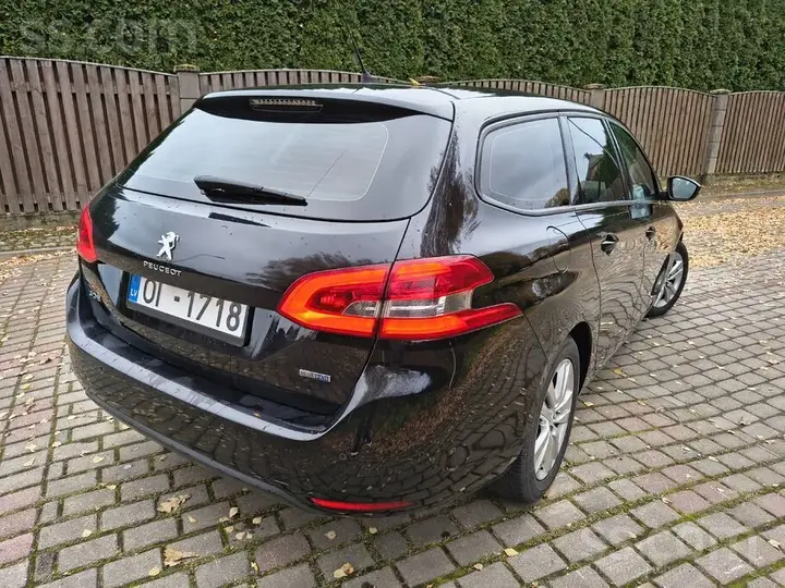 Peugeot 308 2015 photo 2