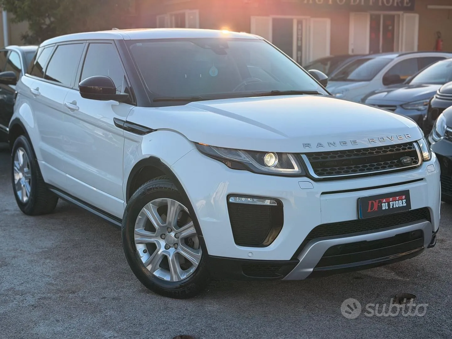 Land Rover Range Rover Evoque 2016 photo 4