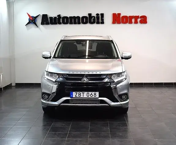 Mitsubishi Outlander 2018 photo 2