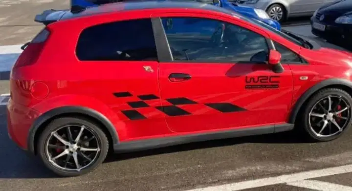 Abarth Grande Punto 2009 photo 3