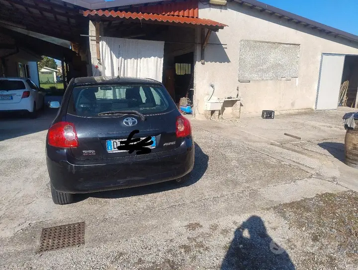 Toyota Auris 2009 photo 3