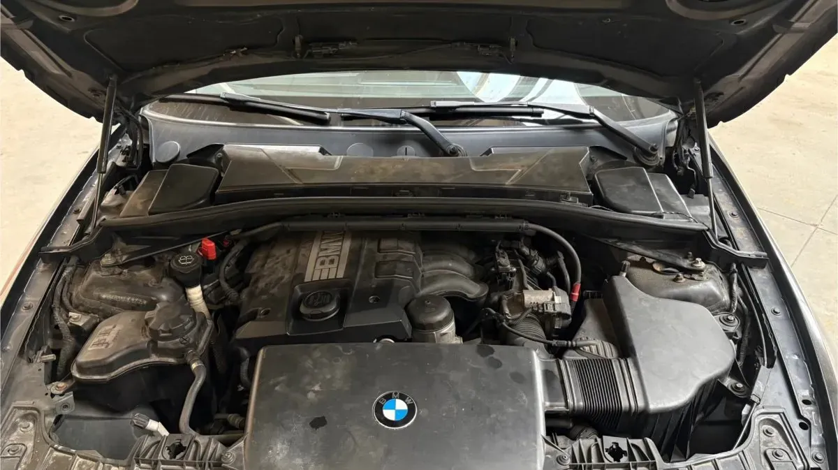 BMW 1 Series 2009 photo 2