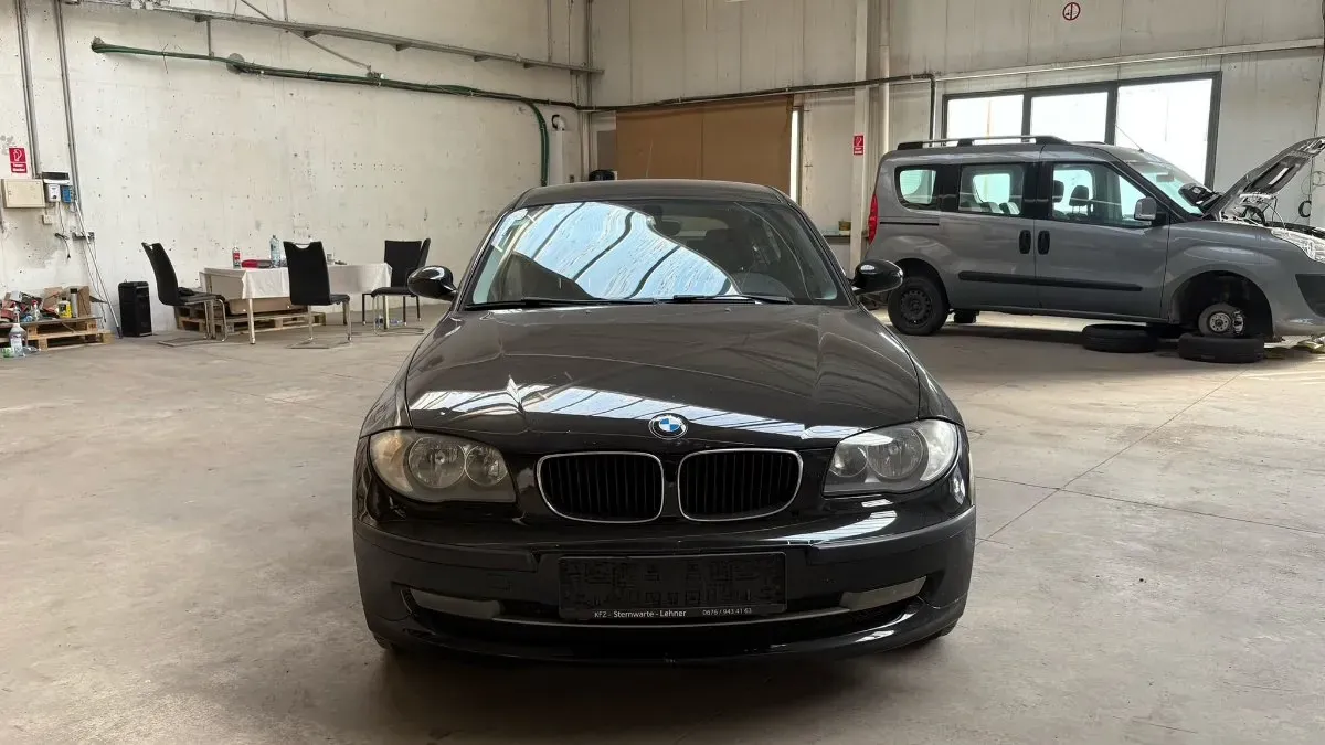 BMW 1 Series 2009 photo 3