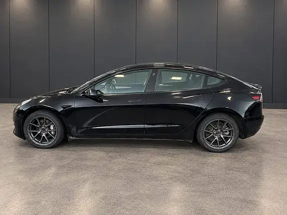 Tesla Model 3 2022 photo 4