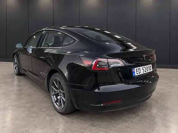 Tesla Model 3 2022 photo 5
