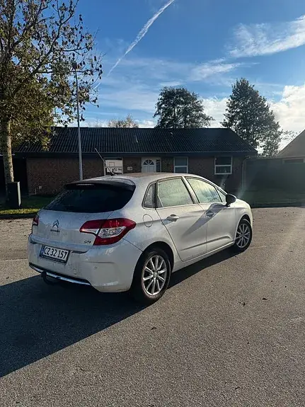 Citroen C4 2014 photo 4