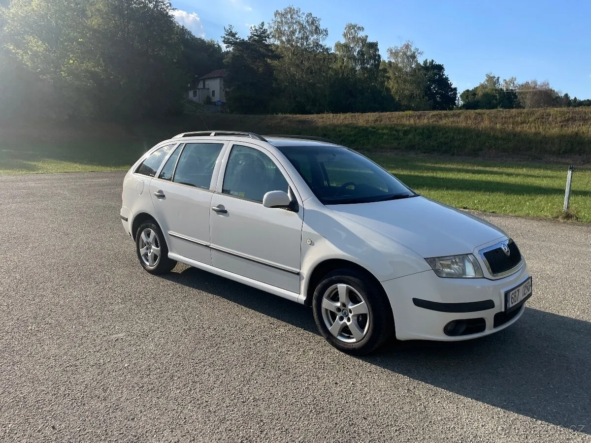 Skoda Fabia 2006 photo 3