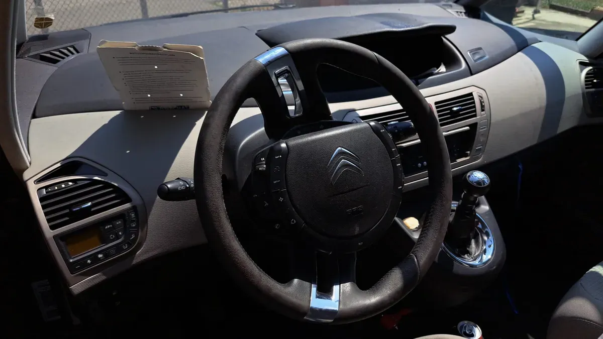 Citroen C4 Picasso 2012 photo 2