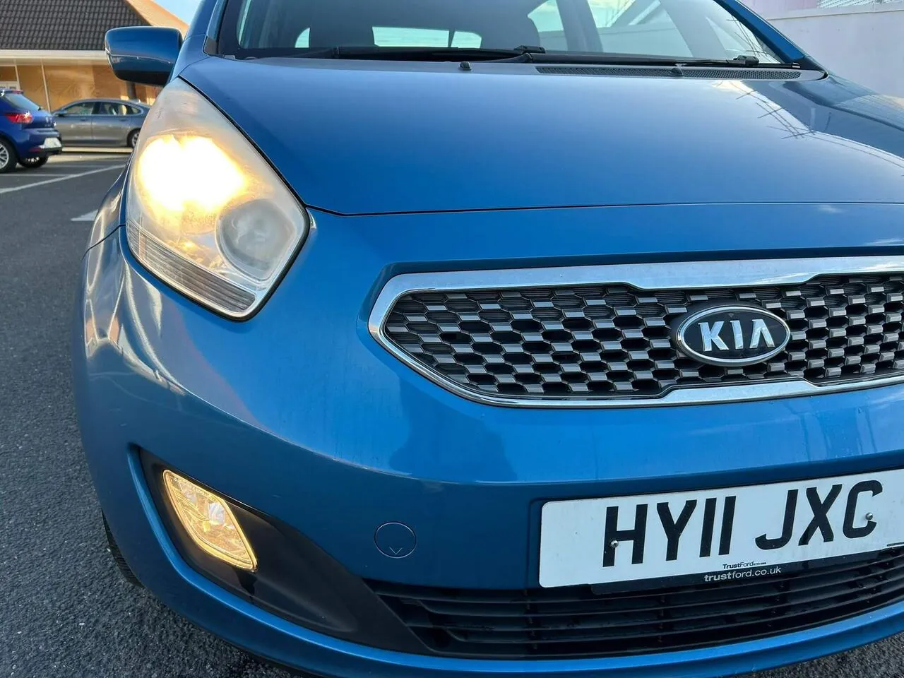 Kia Venga 2011 photo 2