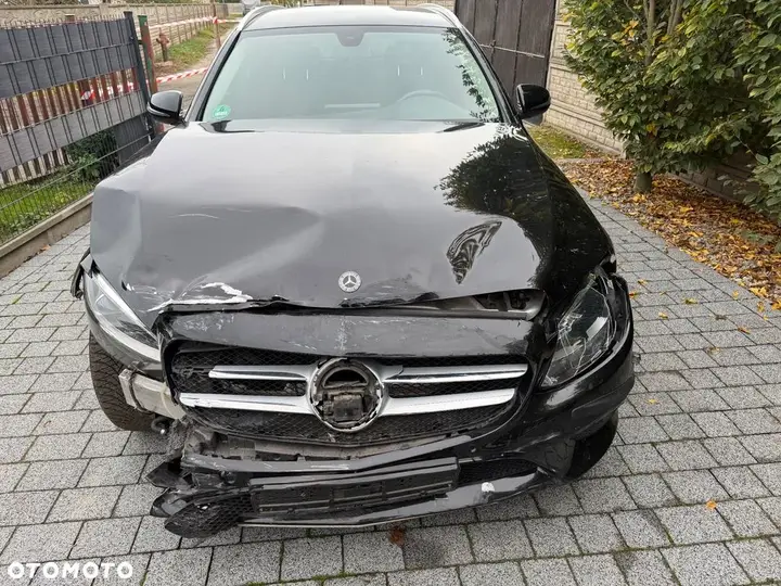 Mercedes-Benz C-Class 2019 photo 5