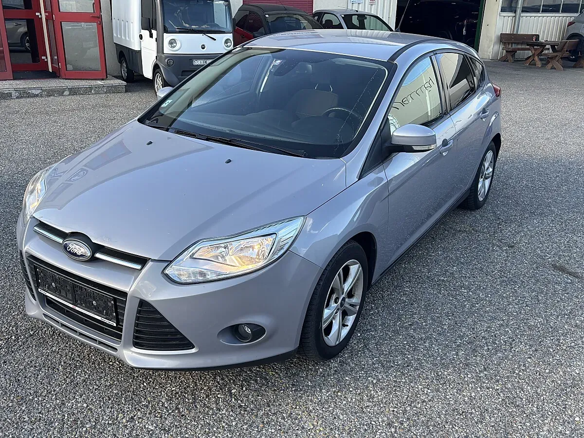 Ford Focus 2013 photo 2