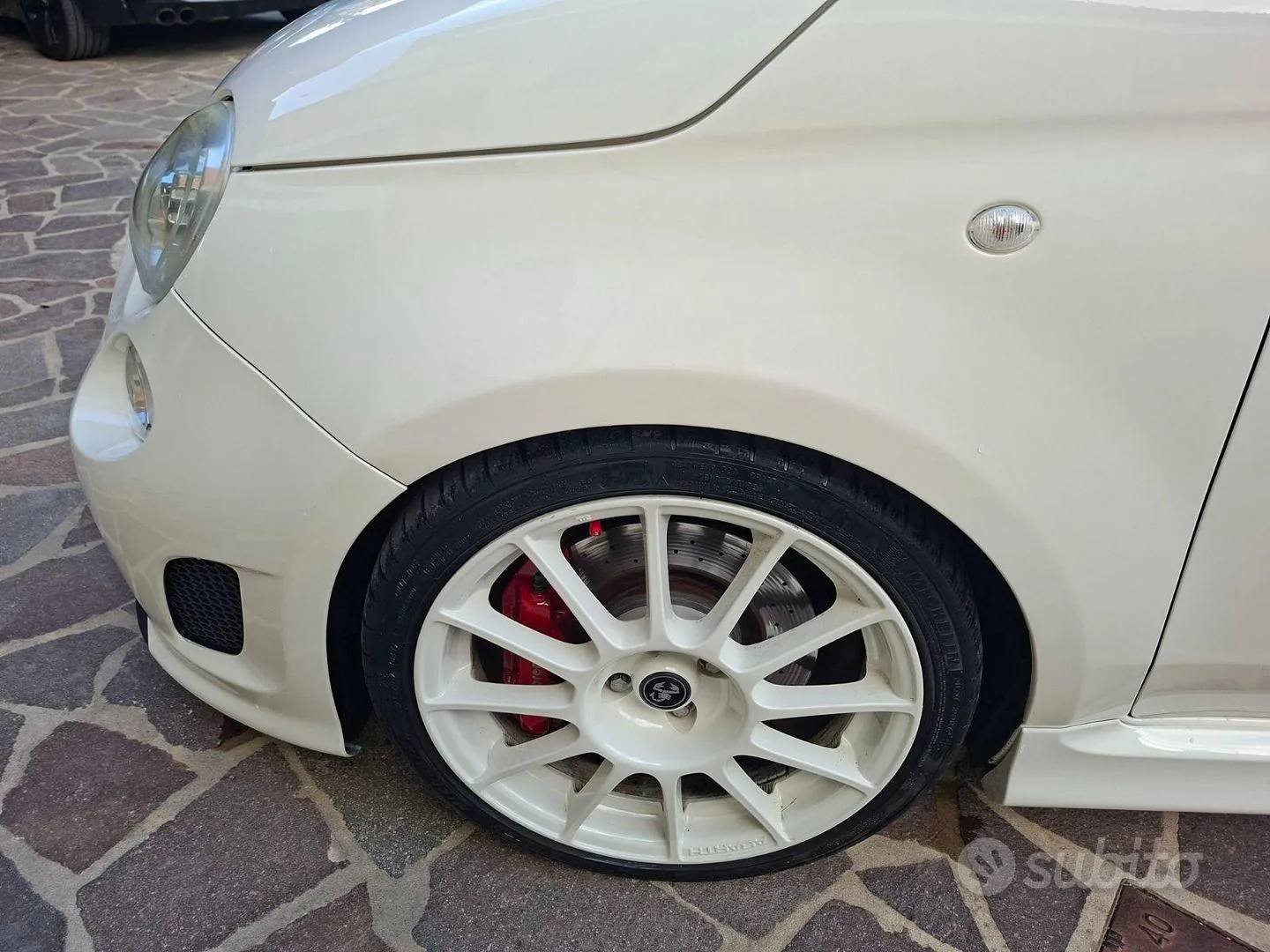 Abarth 500 2010 photo 3