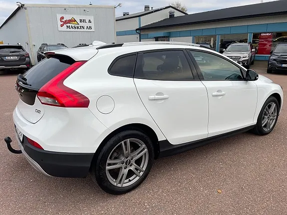 Volvo V40 Cross Country 2015 photo 4
