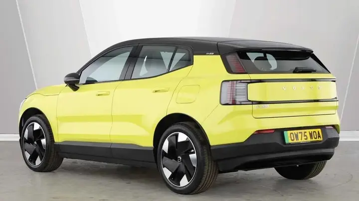 Volvo Ex30 2025 photo 3