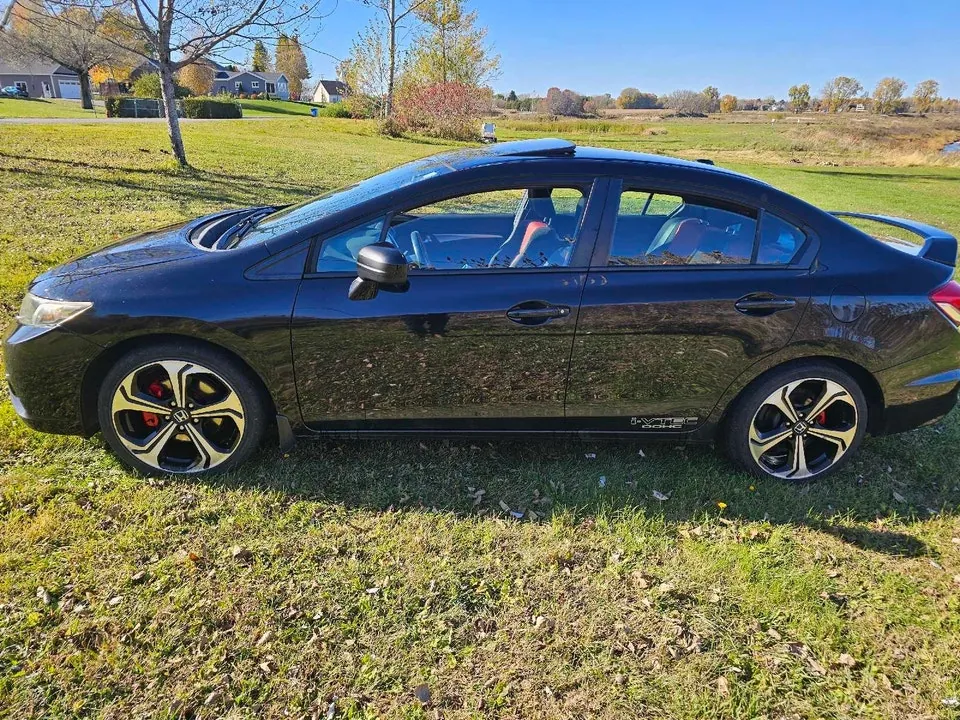 Honda Civic 2015 photo 2