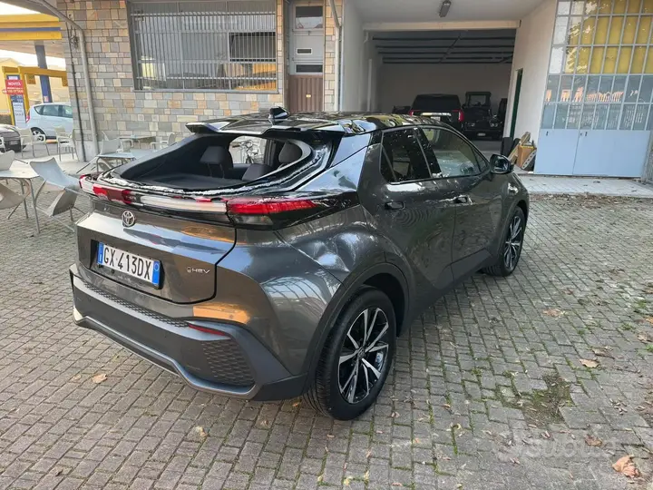 Toyota C-Hr 2024 photo 3