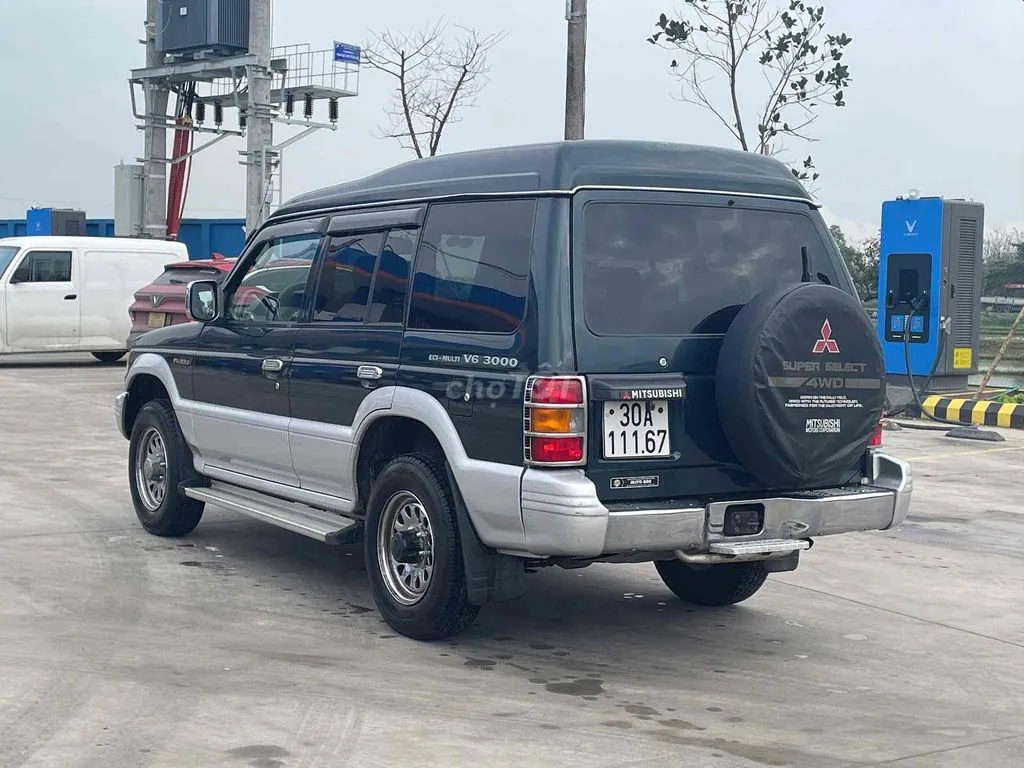 Mitsubishi Pajero 2004 photo 4