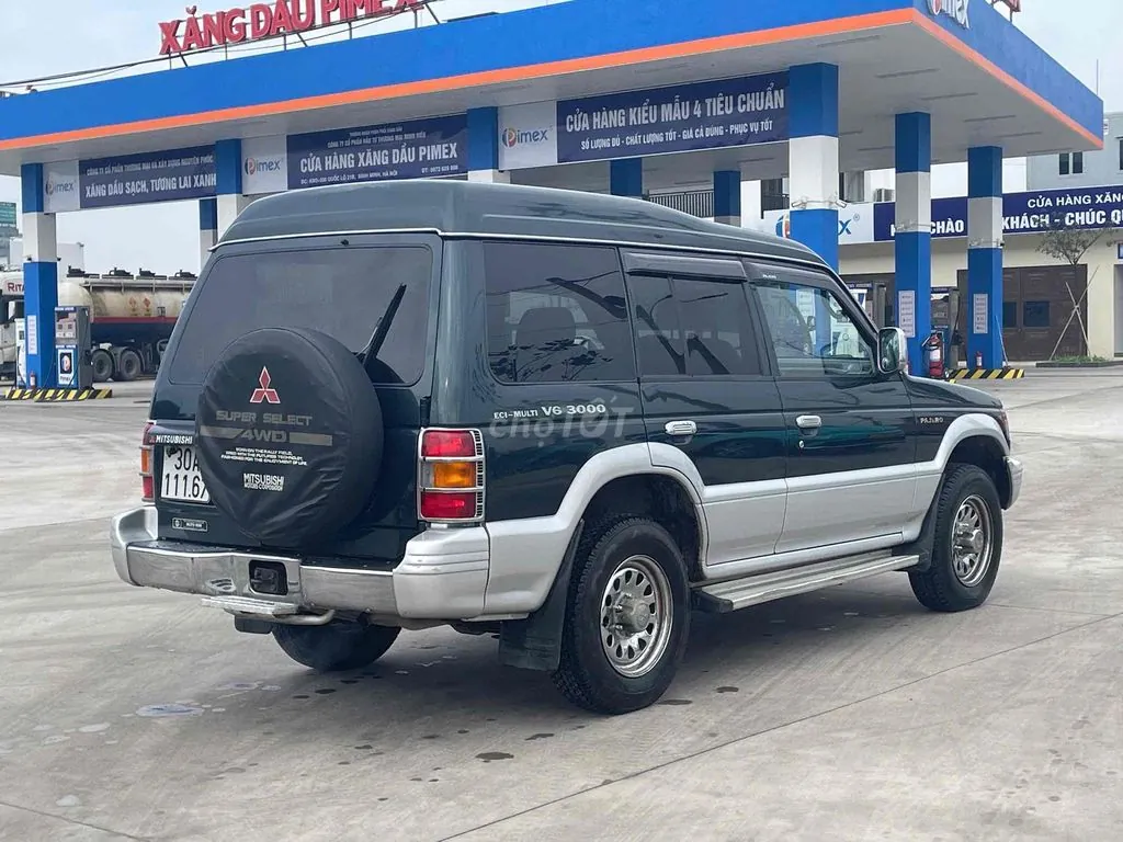 Mitsubishi Pajero 2004 photo 5