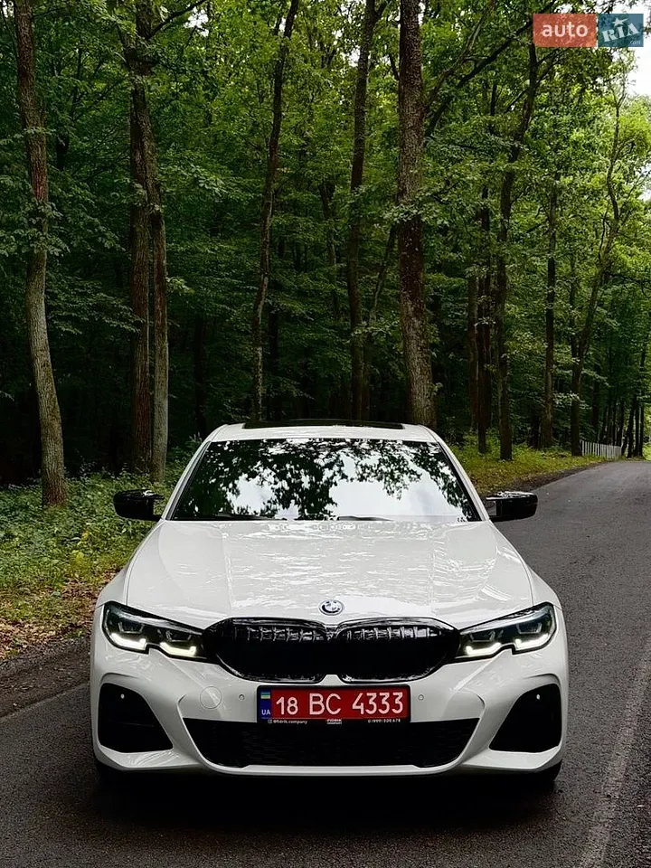 BMW 3 Series 2022 photo 2