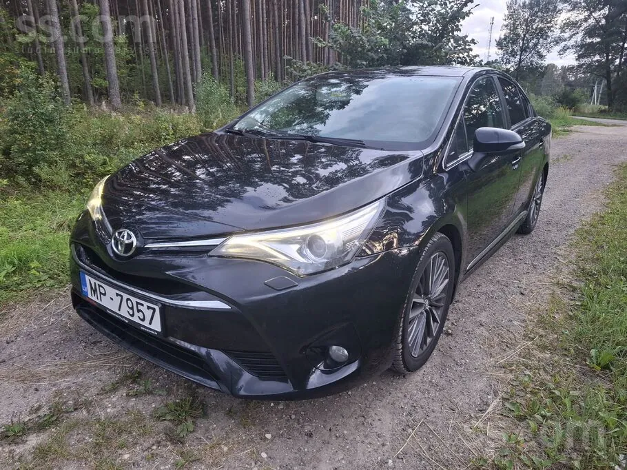 Toyota Avensis 2017 photo 2