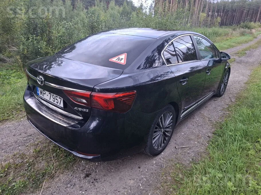 Toyota Avensis 2017 photo 3