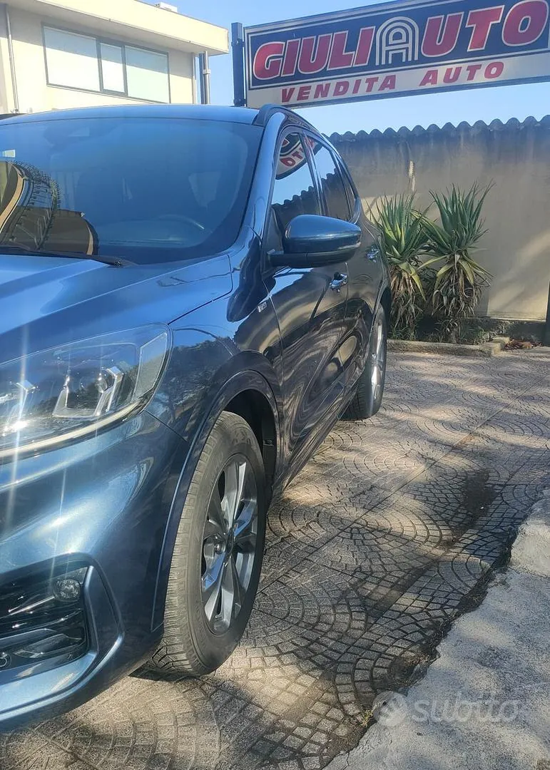 Ford Kuga 2022 photo 2