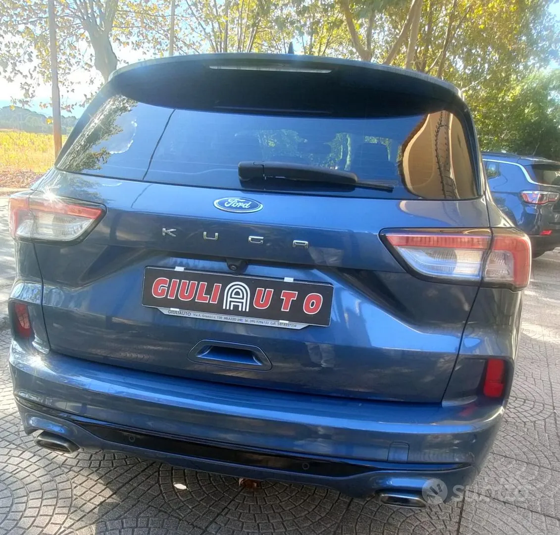 Ford Kuga 2022 photo 3