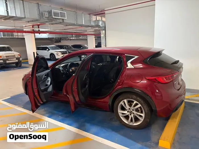 Infiniti Q30 2017 photo 4