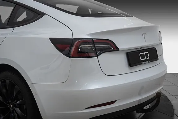 Tesla Model 3 2022 photo 4