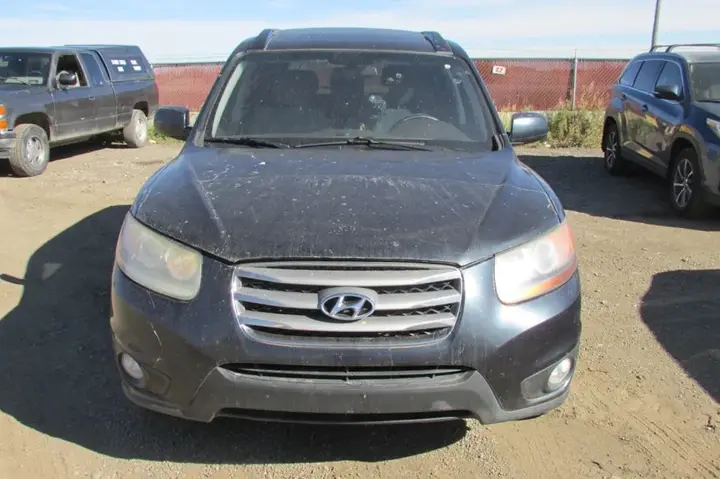 Hyundai Santa Fe 2012 photo 3