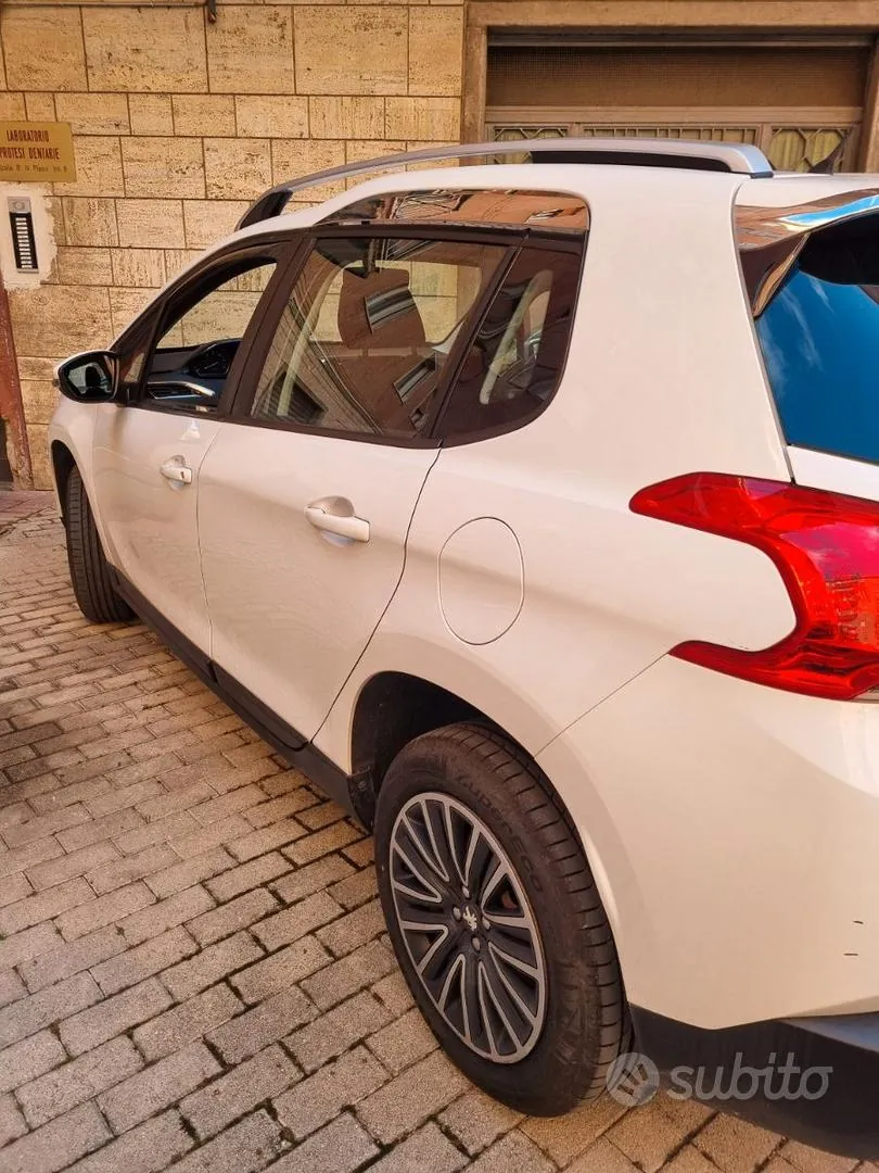 Peugeot 2008 2015 photo 2