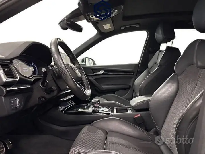 Audi Q5 2023 photo 2