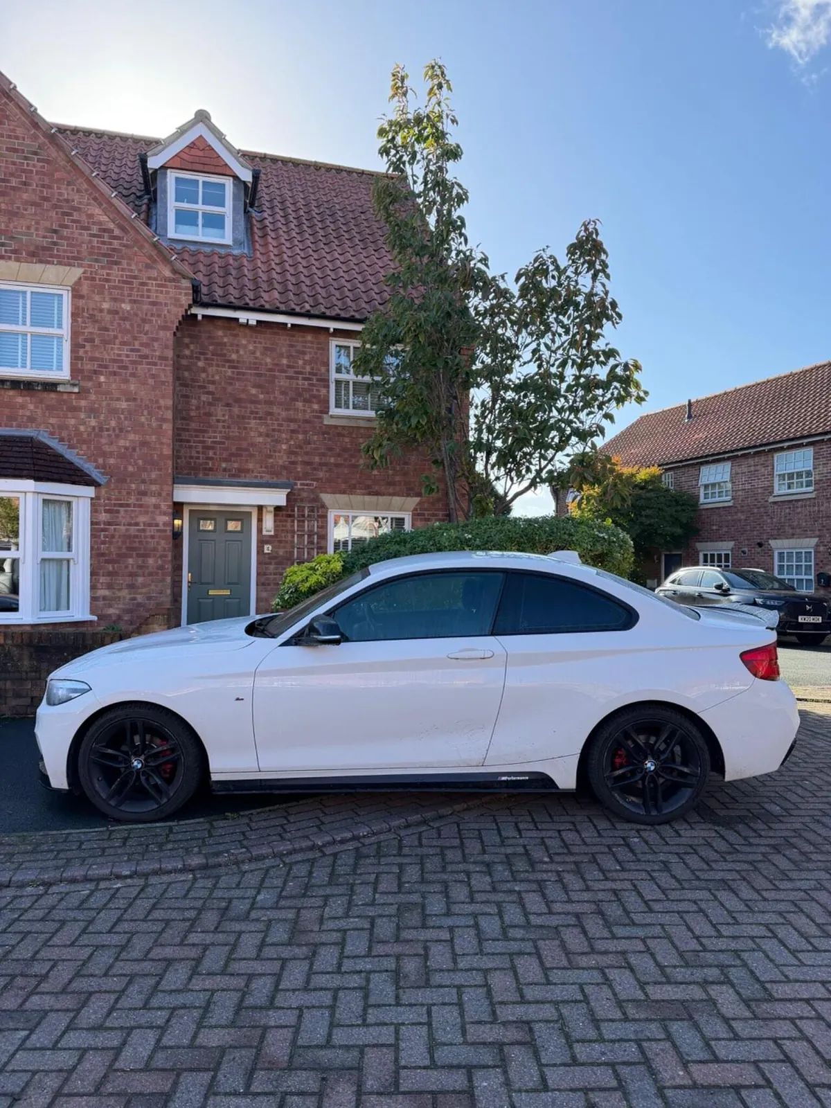 BMW 2 Series 2018 photo 2