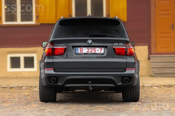 BMW X5 2012 photo 5