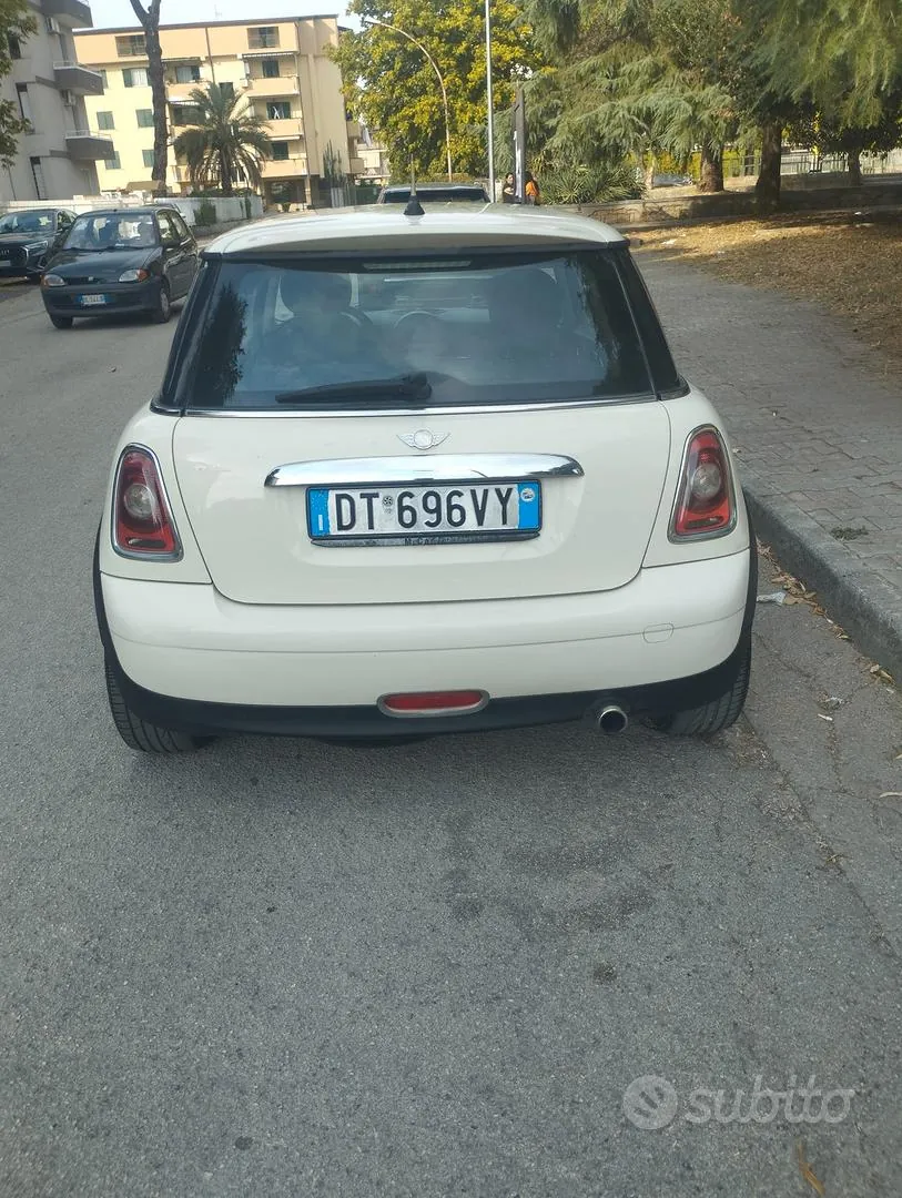 Mini Mini Cooper 2009 photo 2