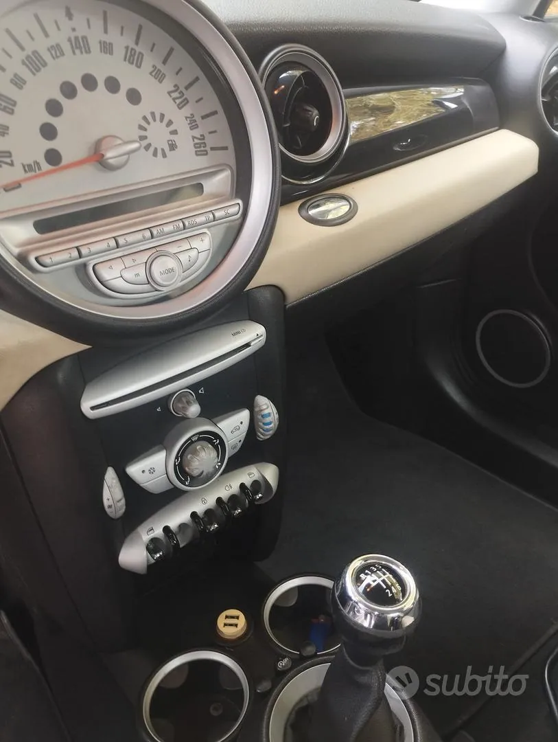 Mini Mini Cooper 2009 photo 5