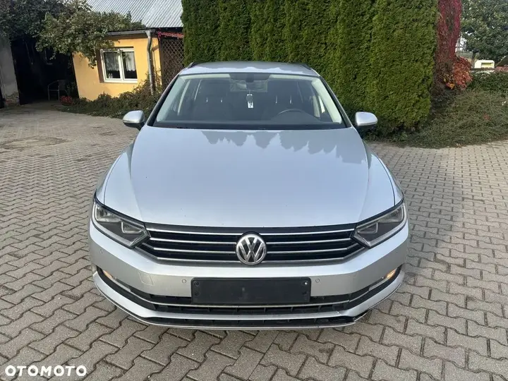 Volkswagen Passat 2015 photo 2