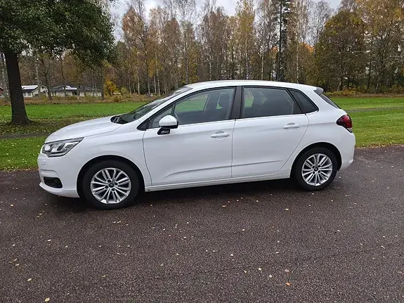 Citroen C4 2017 photo 2