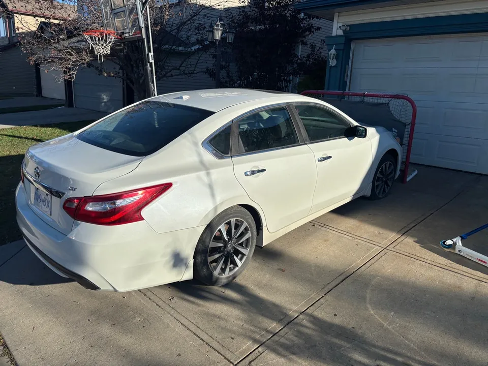 Nissan Altima 2017 photo 2