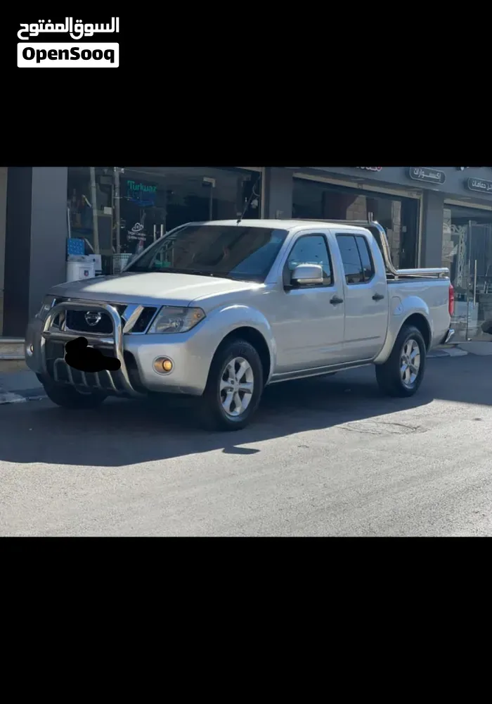 Nissan Navara 2011 photo 3