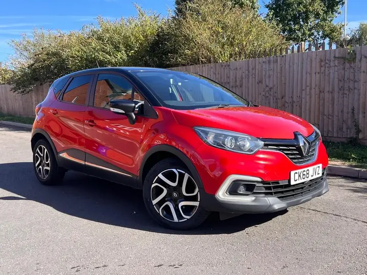 Renault Captur 2018 photo 2