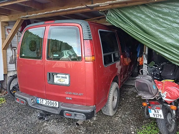 Chevrolet G30 1997 photo 4