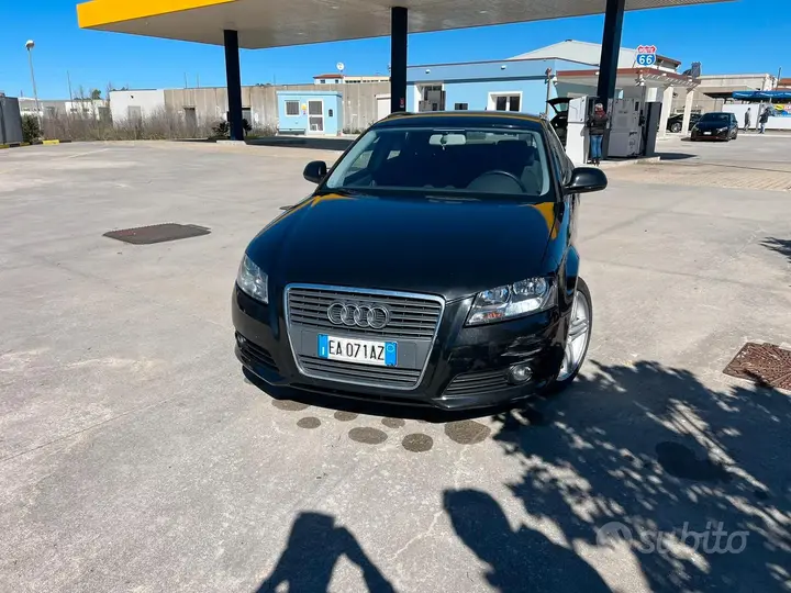 Audi A3 Sportback 2010 photo 2