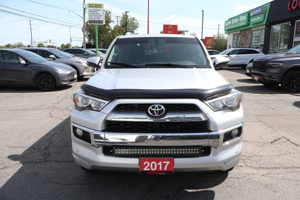 Toyota 4Runner 2017 photo 2