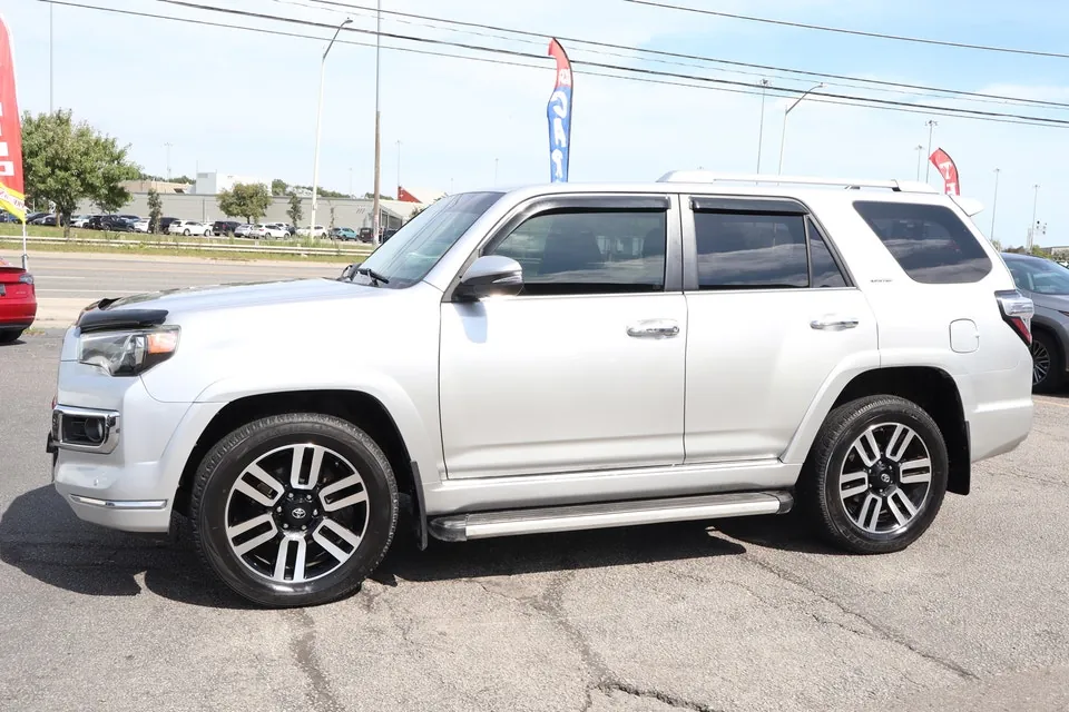 Toyota 4Runner 2017 photo 3