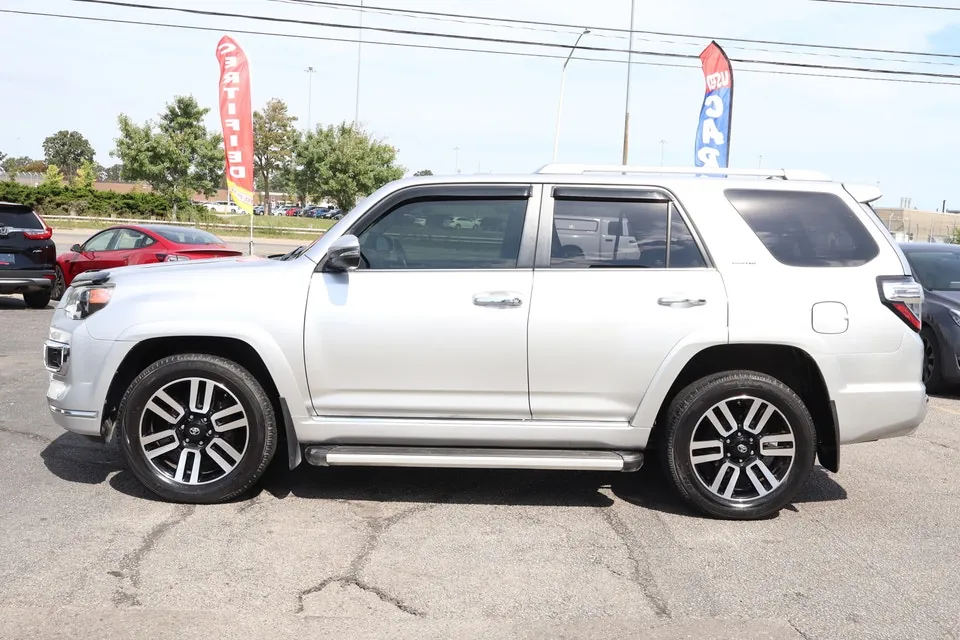 Toyota 4Runner 2017 photo 4