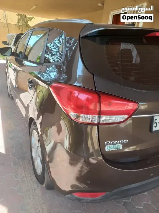 Kia Carens 2014 photo 4