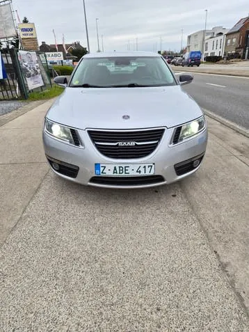Saab 9-5 2010 photo 2
